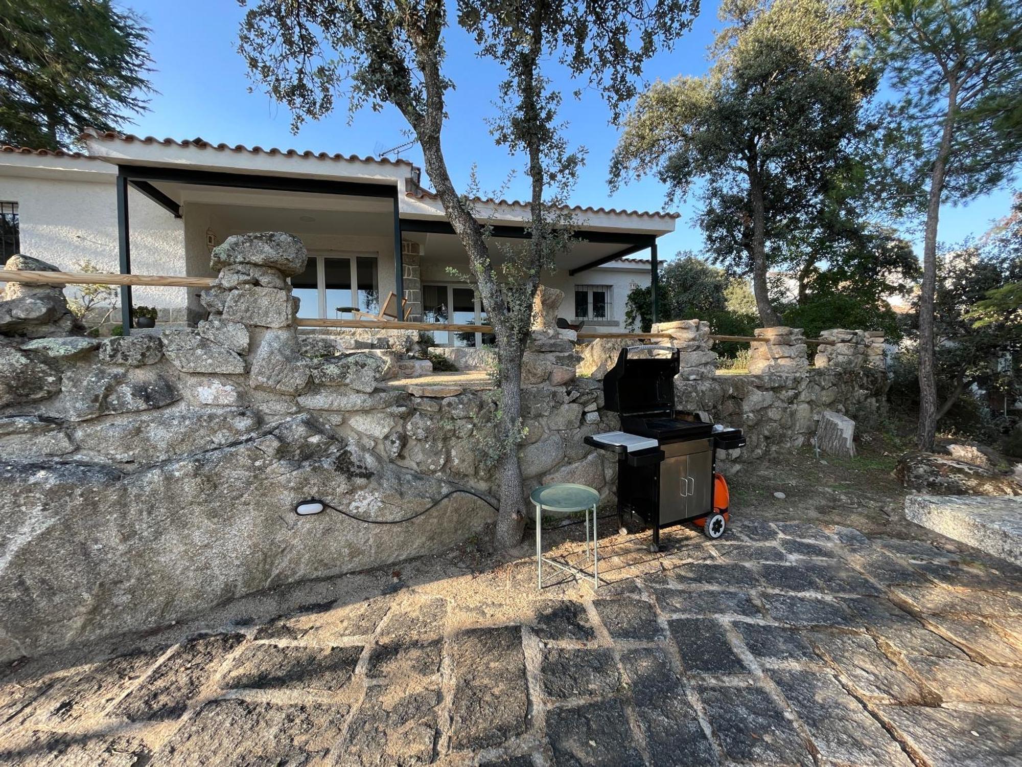 Con Piscina En Holiday home
